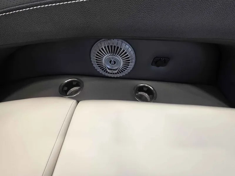 Slide: The Image of Barletta Cabrio 22M 2026 - 21