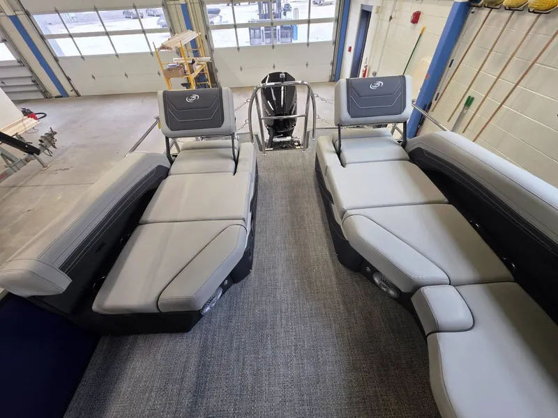 Slide: The Image of Barletta Cabrio 22M 2026 - 31