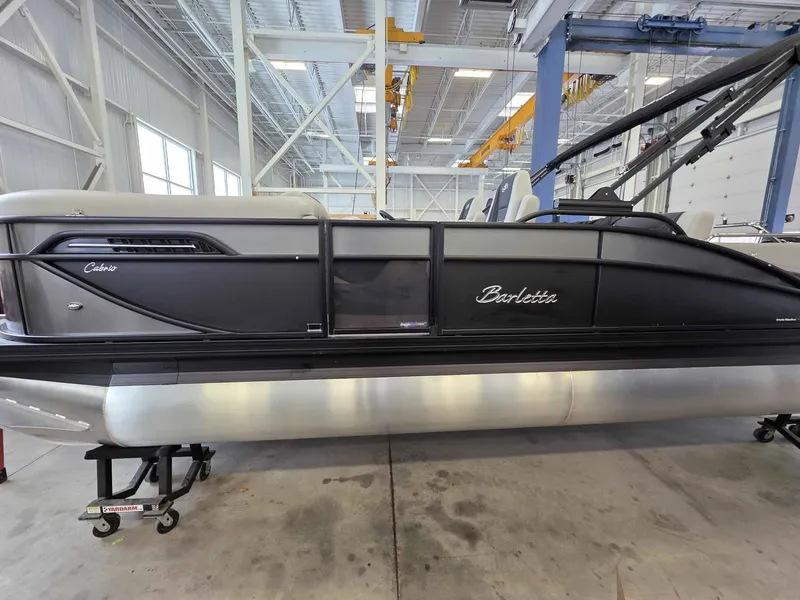 Slide: The Image of Barletta Cabrio 22UC 2026 - 15