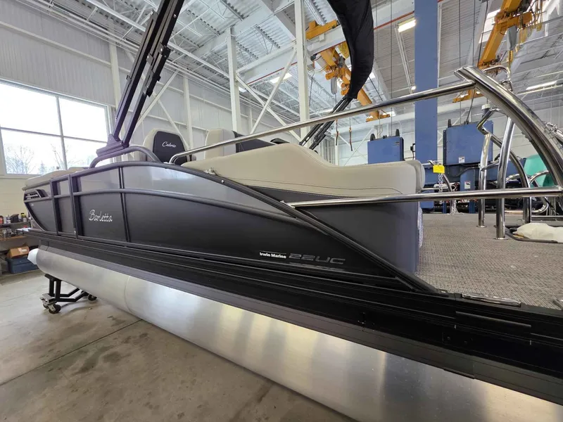 Slide: The Image of Barletta Cabrio 22UC 2026 - 16