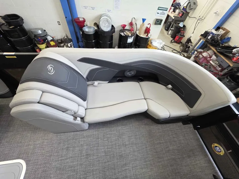 Slide: The Image of Barletta Cabrio 22UC 2026 - 23