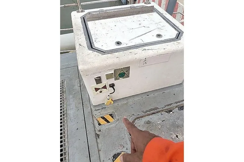 Slide: The Image of Control panel on Mützelfeldtwerft Offshore Fast Crew Taxi Catamaran, 2016 model. - 29