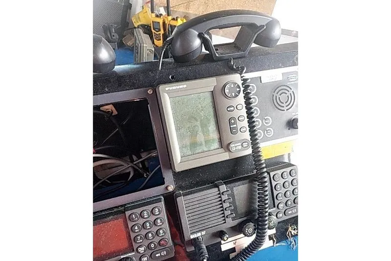 Slide: The Image of Control panel of a 2016 Mützelfeldtwerft Offshore Fast Crew Taxi Catamaran. - 46