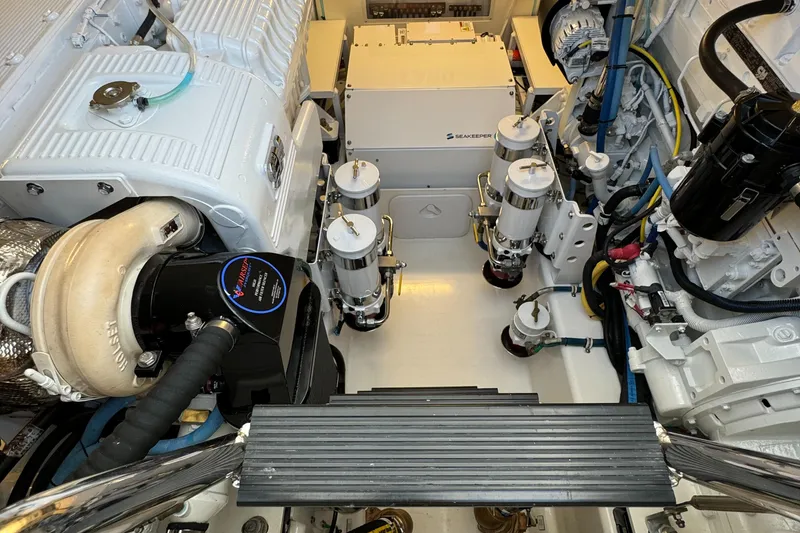 Slide: The Image of Cabo 44 Hardtop Express 2012 - 57