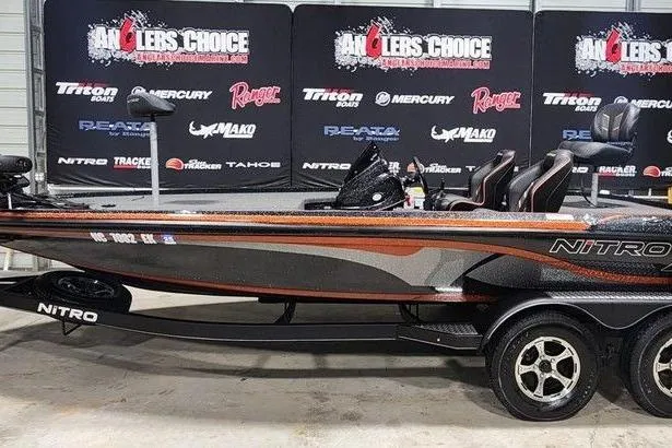 The Image of 2019 Nitro Z20 Pro fishing boat on display at Anglers Choice event. - 1