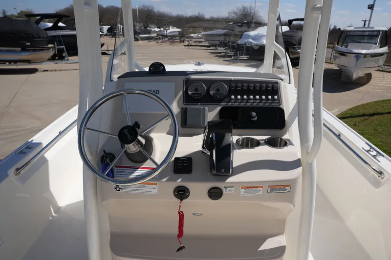 Slide: The Image of Boston Whaler 210 Montauk 2026 - 22