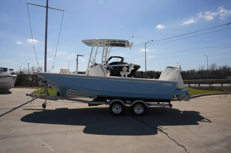 Slide: The Image of Boston Whaler 210 Montauk 2026 - 4