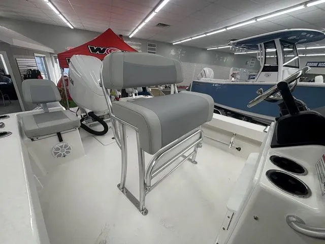 Slide: The Image of Bay Rider 219 Bay 2026 - 29