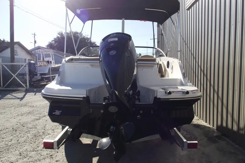 Slide: The Image of 2026 Bayliner V20 boat with outboard motor - 3