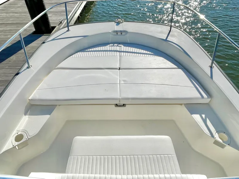 Slide: The Image of Boston Whaler 210 MTK 2017 - 16