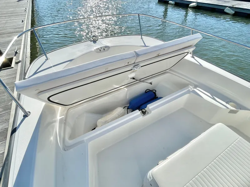 Slide: The Image of Boston Whaler 210 MTK 2017 - 19