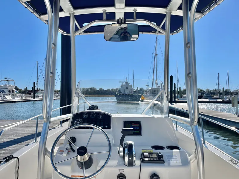 Slide: The Image of Boston Whaler 210 MTK 2017 - 24