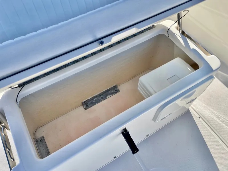 Slide: The Image of Boston Whaler 210 MTK 2017 - 34