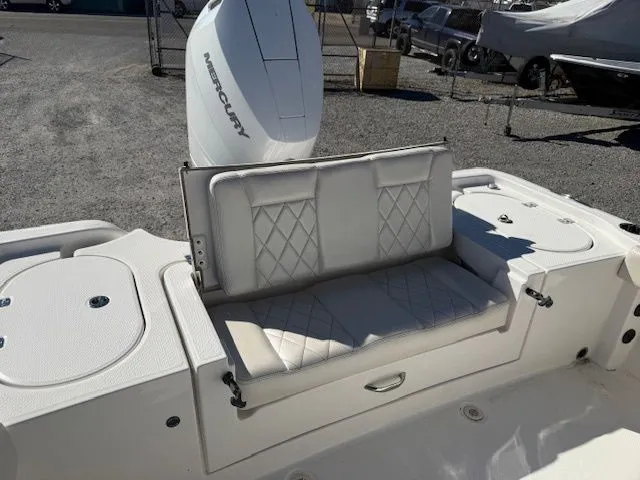 Slide: The Image of Blazer Bay Makaira 2800 2026 - 10