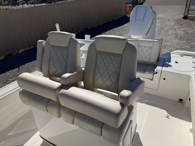 Slide: The Image of Blazer Bay Makaira 2800 2026 - 12