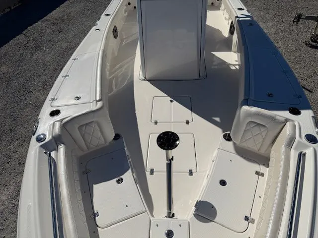 Slide: The Image of Blazer Bay Makaira 2800 2026 - 18