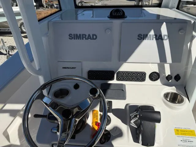 Slide: The Image of Blazer Bay Makaira 2800 2026 - 20