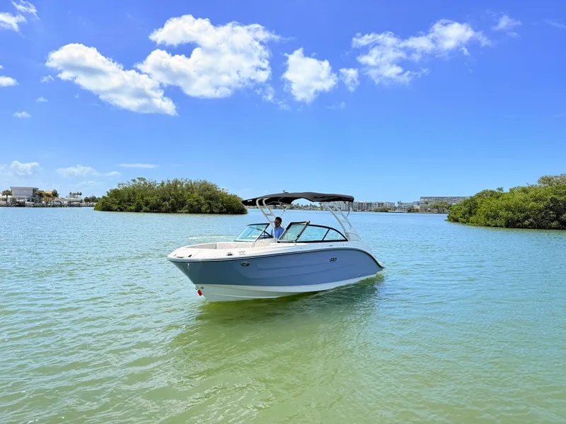 Slide: The Image of Sea Ray SDX 230 Outboard 2026 - 11