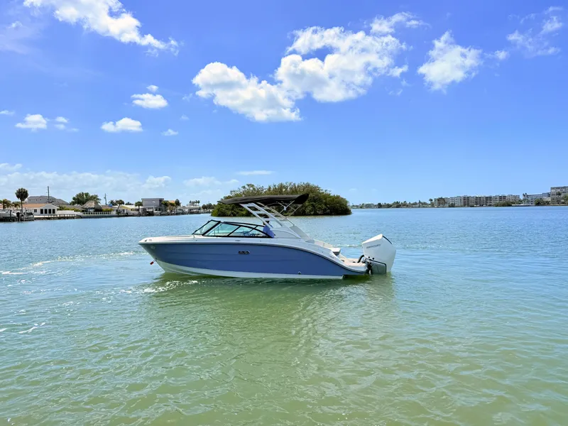 Slide: The Image of Sea Ray SDX 230 Outboard 2026 - 14