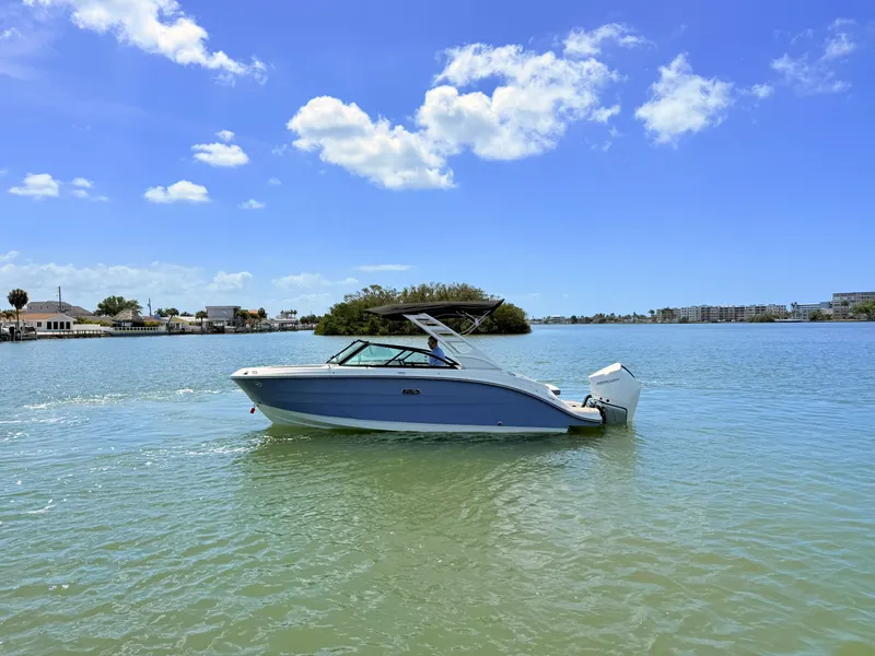 Slide: The Image of Sea Ray SDX 230 Outboard 2026 - 17
