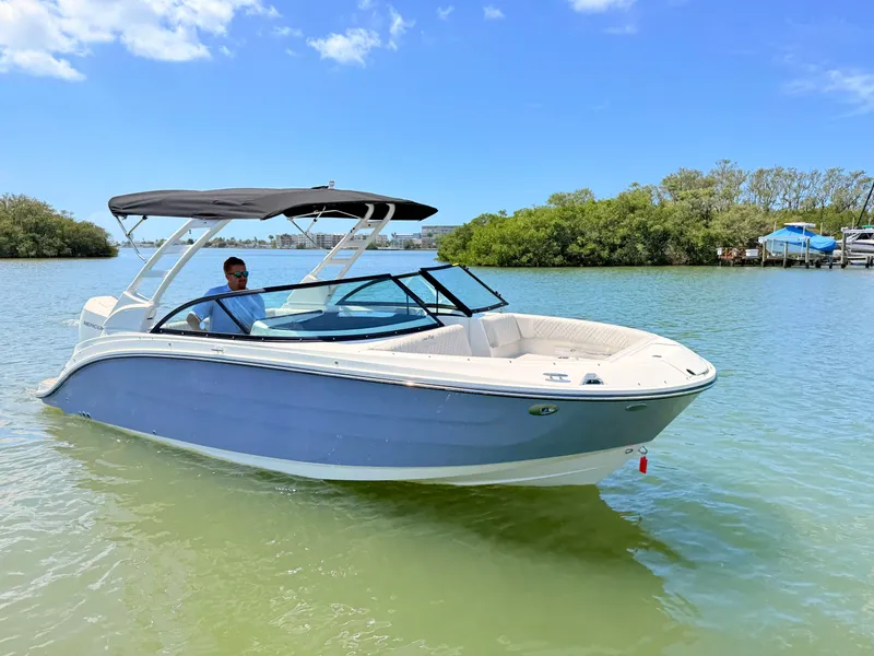 Slide: The Image of Sea Ray SDX 230 Outboard 2026 - 21