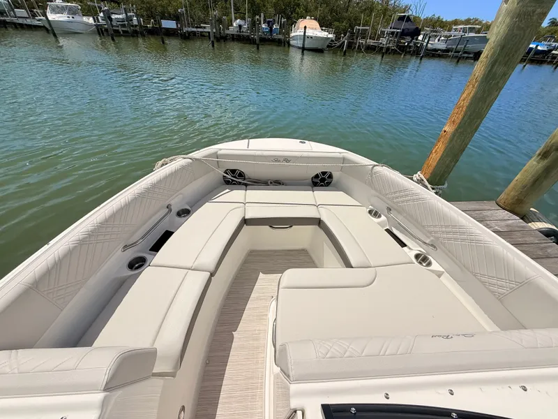 Slide: The Image of Sea Ray SDX 230 Outboard 2026 - 24