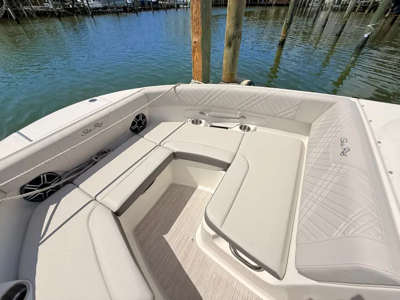 Slide: The Image of Sea Ray SDX 230 Outboard 2026 - 27