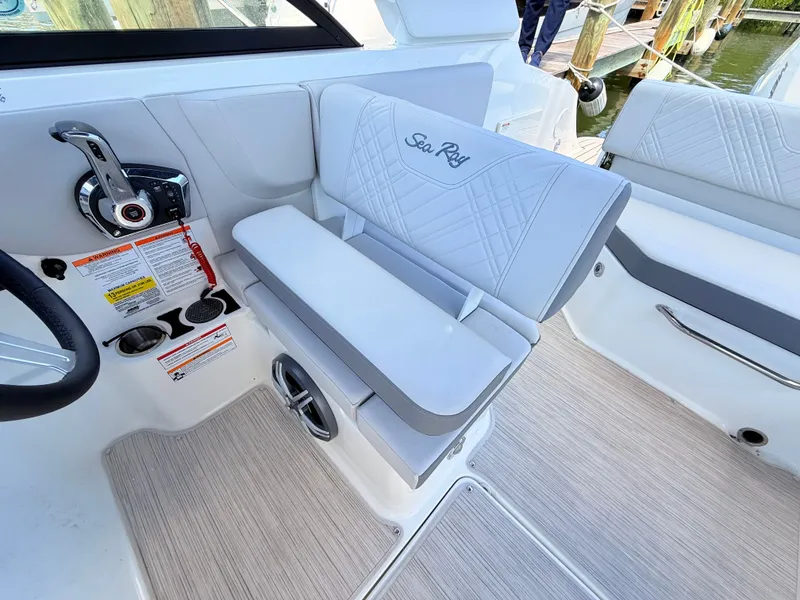 Slide: The Image of Sea Ray SDX 230 Outboard 2026 - 39