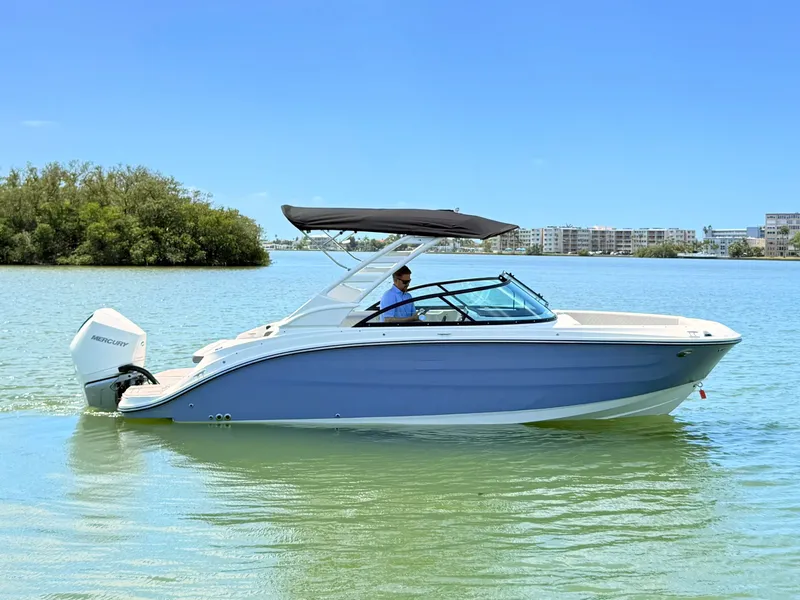 Slide: The Image of Sea Ray SDX 230 Outboard 2026 - 6