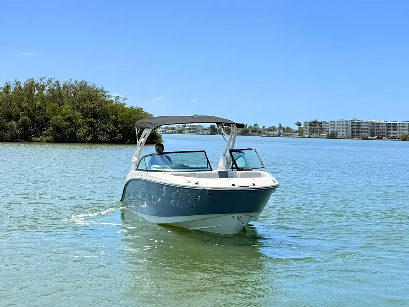 Slide: The Image of Sea Ray SDX 230 Outboard 2026 - 9