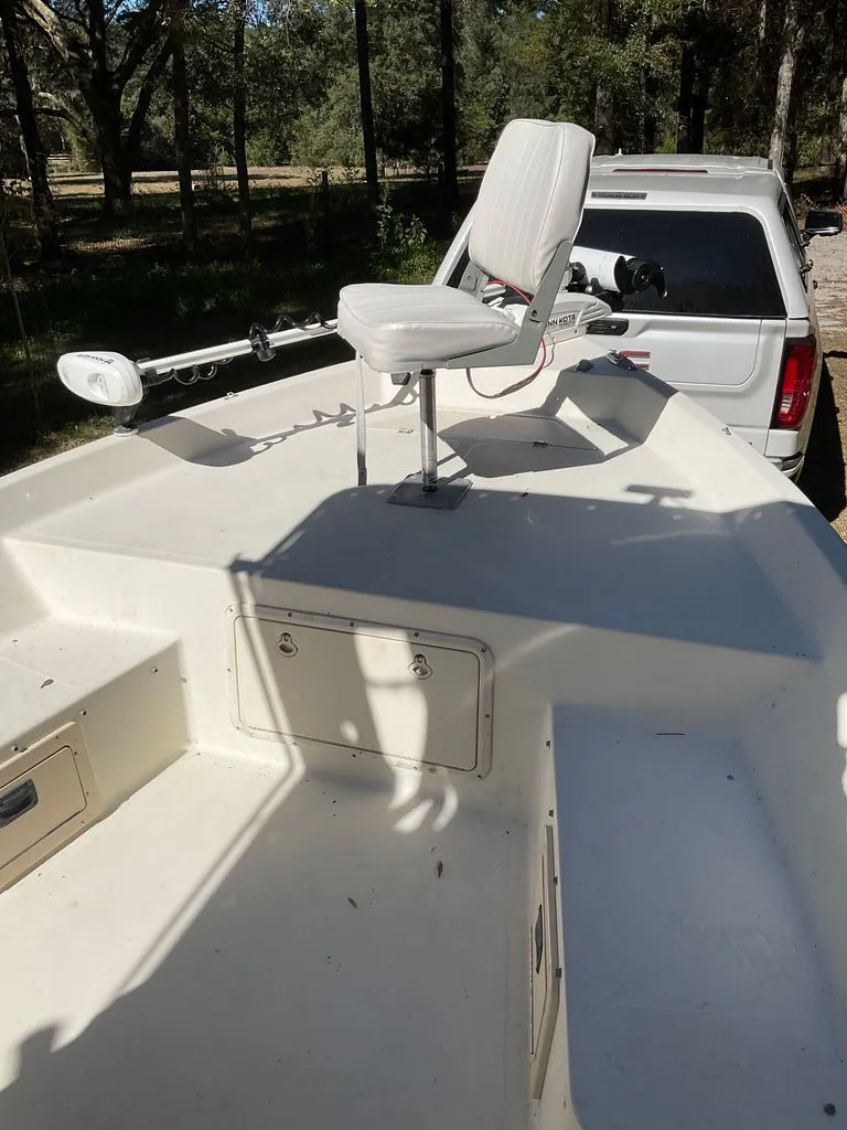 Slide: The Image of Sea Pro 219 Center Console 1999 - 5