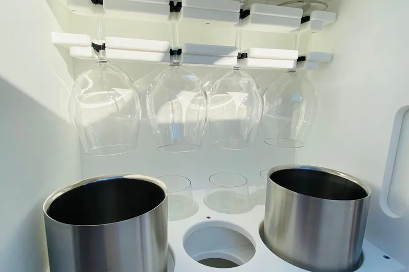 Slide: The Image of Wine glass holder and cup holders in 2021 Sea Hunt Ultra 265 SE boat. - 10