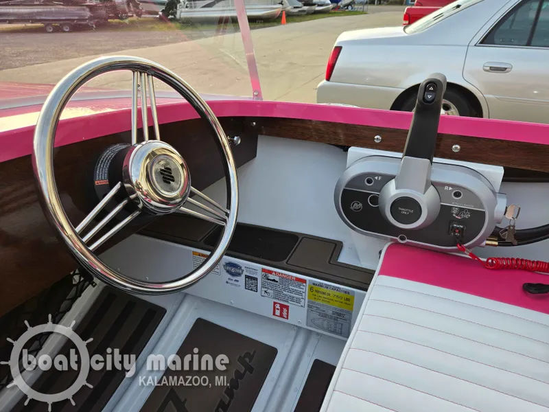 Slide: The Image of Starcraft 57 Ski Champ Pink Edition 2026 - 9