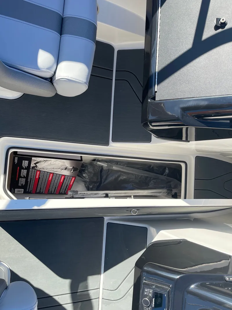 Slide: The Image of Bayliner V20 2026 - 14