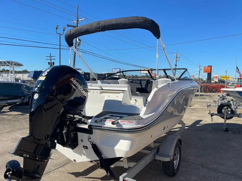 Slide: The Image of Bayliner V20 2026 - 8