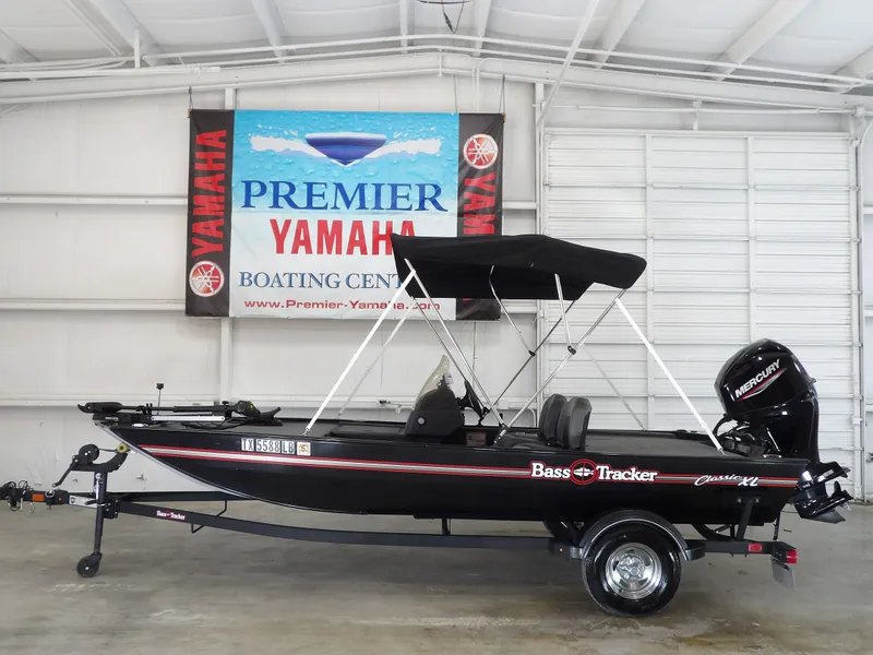 The Image of Tracker Bass Tracker Classic XL 2024 - 1
