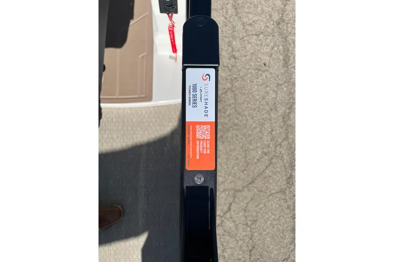 Slide: The Image of SureShade 1000 Series Power Bimini label on Evotti 523CS, 2026 model. - 20