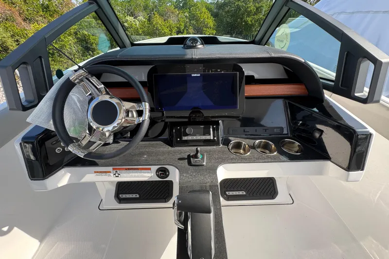 Slide: The Image of Helm with Simrad display on Elite 25 OB - 6
