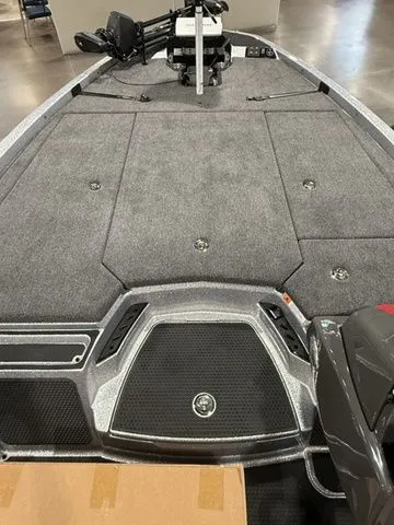 Slide: The Image of 2026 Ikon Boats LXE20 with spacious deck and modern design. - 10