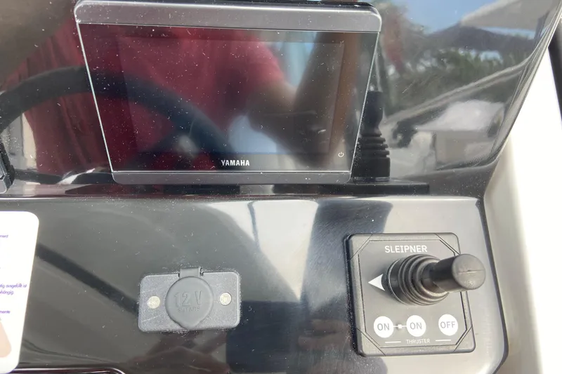 Slide: The Image of Control panel of 2026 Jeanneau NC 795 Series 2 with Yamaha display and Sleipner joystick. - 25