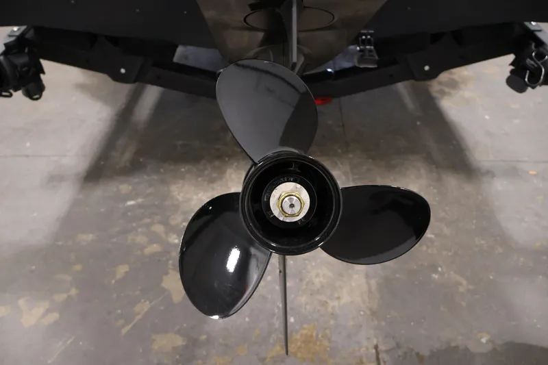 Slide: The Image of Propeller of 2026 Crestliner 1850 Kodiak SC boat on display. - 31