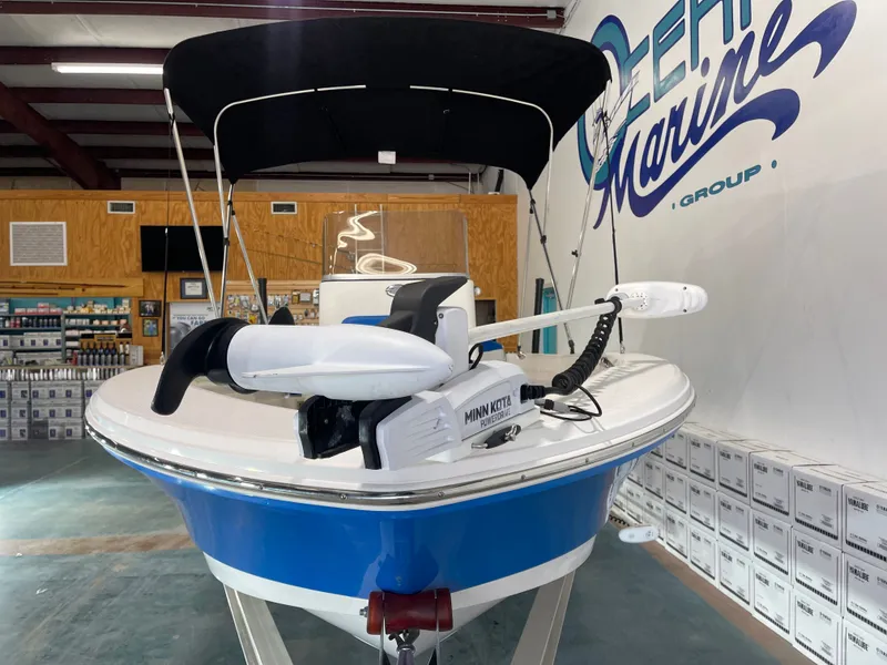 Slide: The Image of Robalo R160 Center Console 2018 - 5