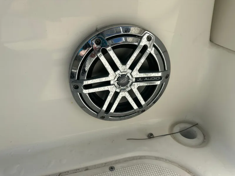 Slide: The Image of JL Audio speaker on 2015 Formula 310 Bowrider boat. - 15