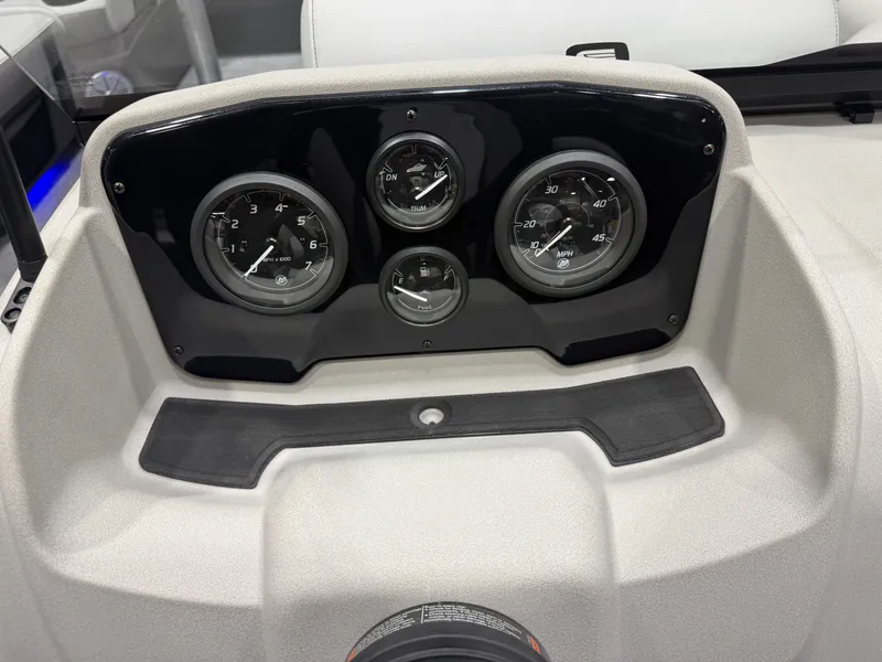 Slide: The Image of Princecraft Vectra 23 RL 2026 - 13