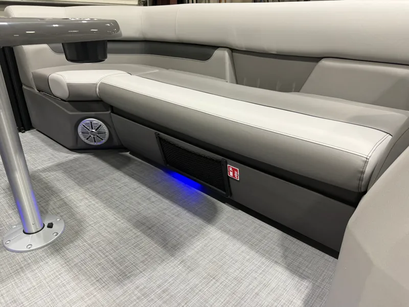 Slide: The Image of Princecraft Vectra 23 RL 2026 - 21