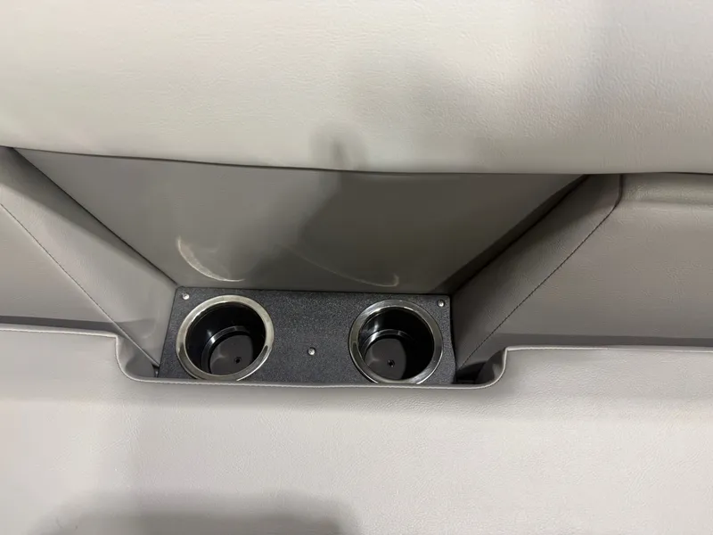 Slide: The Image of Princecraft Vectra 23 RL 2026 - 22