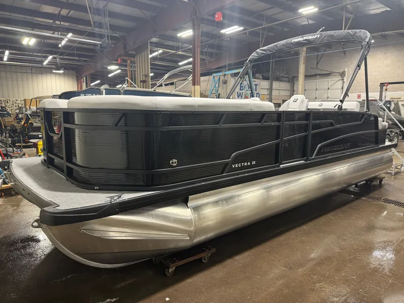 Slide: The Image of Princecraft Vectra 23 RL 2026 - 29