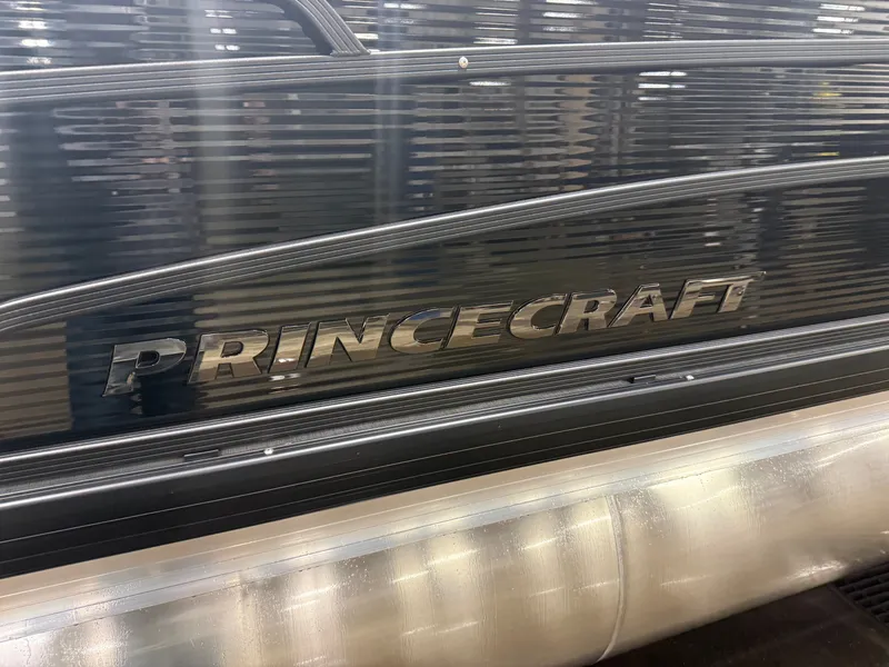 Slide: The Image of Princecraft Vectra 23 RL 2026 - 30