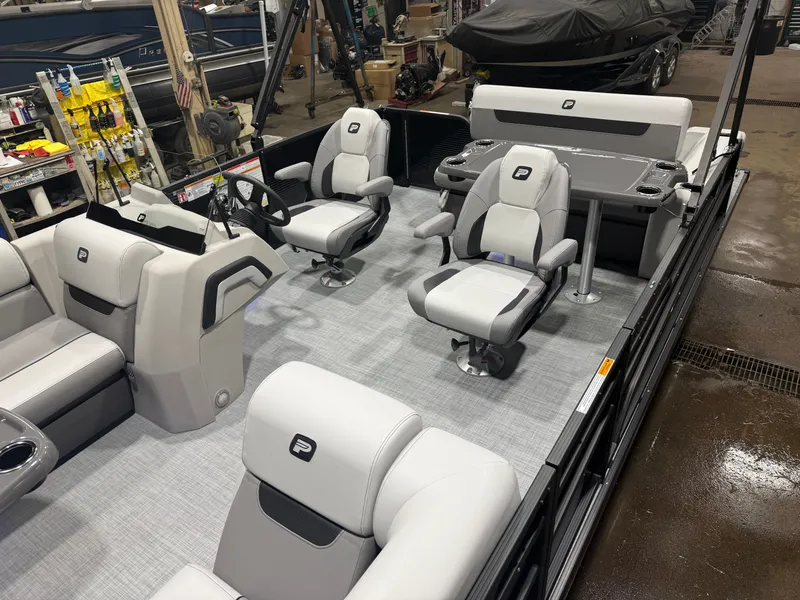 Slide: The Image of Princecraft Vectra 115HP 23 RL SS Swingback Pontoon & Mercury 4-Stroke EFI 2026 - 3