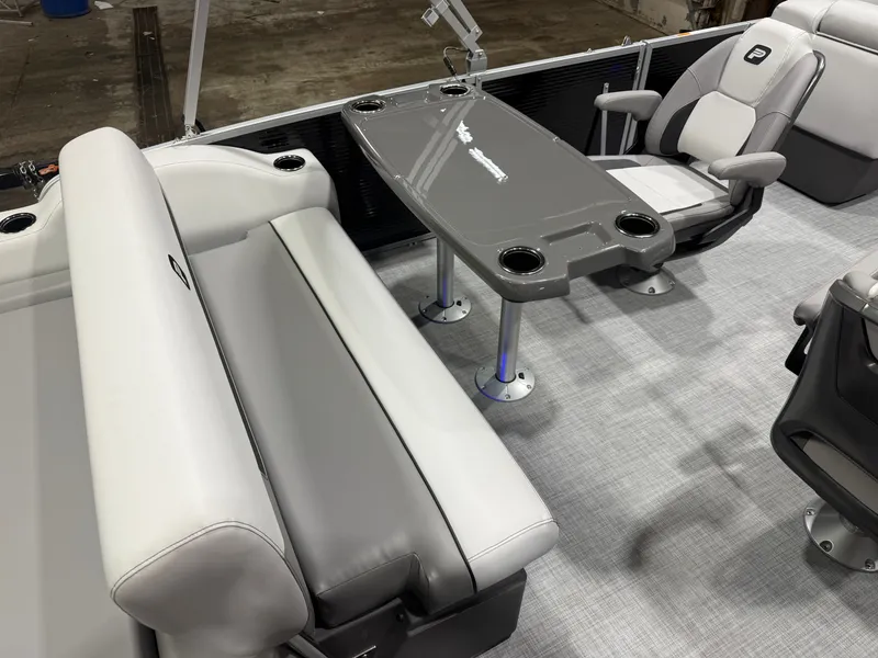 Slide: The Image of Princecraft Vectra 23 RL SS Swingback Tritoon & Mercury 4-Stroke EFI 2026 - 18